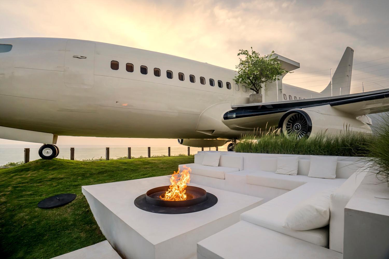 Private Jet Villa by Hanging Gardens Air Uluwatu Eksteriør billede