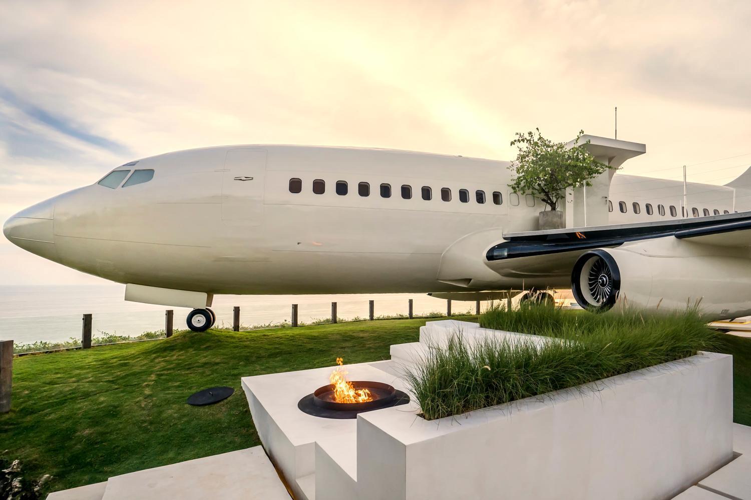 Private Jet Villa by Hanging Gardens Air Uluwatu Eksteriør billede