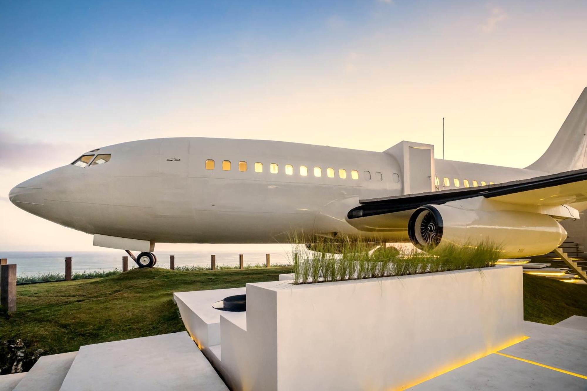 Private Jet Villa by Hanging Gardens Air Uluwatu Eksteriør billede