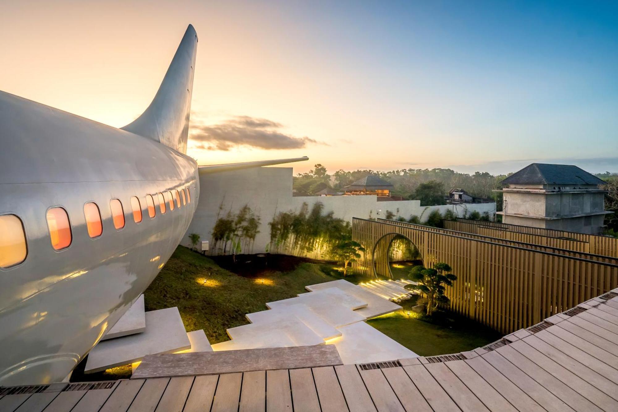 Private Jet Villa by Hanging Gardens Air Uluwatu Eksteriør billede